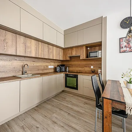 Elite -chic Serenity With Ac In A Free Park Zone Apartmán